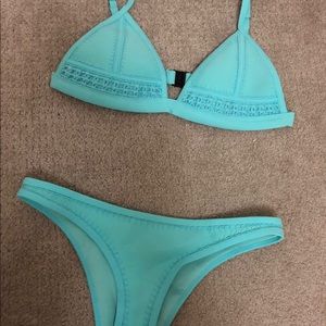 TRIANGLE SWIM TOP- SOLD! BOTTOMS STILL AVAILIBLE